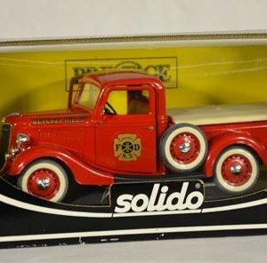 Solido Ford Pompiers Pickup rot / Ladeabdeckung: cremé