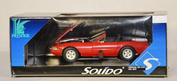 Solido Ferrari 365 GTS Nr. 8018 / Cabriole / rot Innen: braun-schwarz